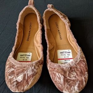 Lucky brand velvet flats
